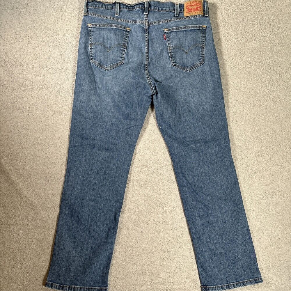 Levi’s Jeans 559 Relaxed‎ Straight Leg Size 40x30 Mid Rise Medium Wash - Picture 8 of 10